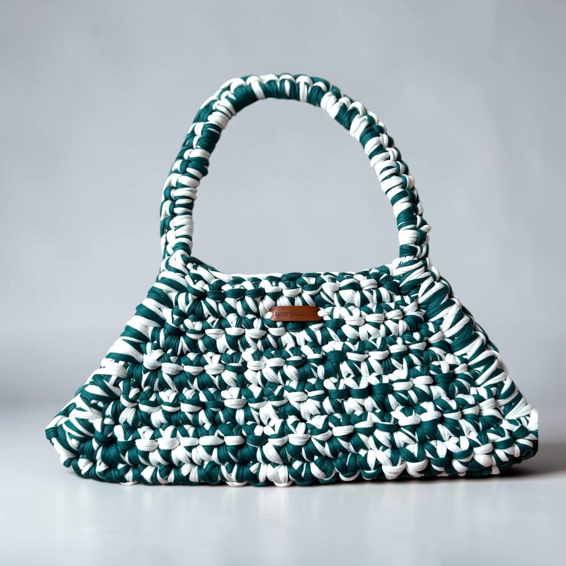 Emerald green and white trapezoid crochet tote bag