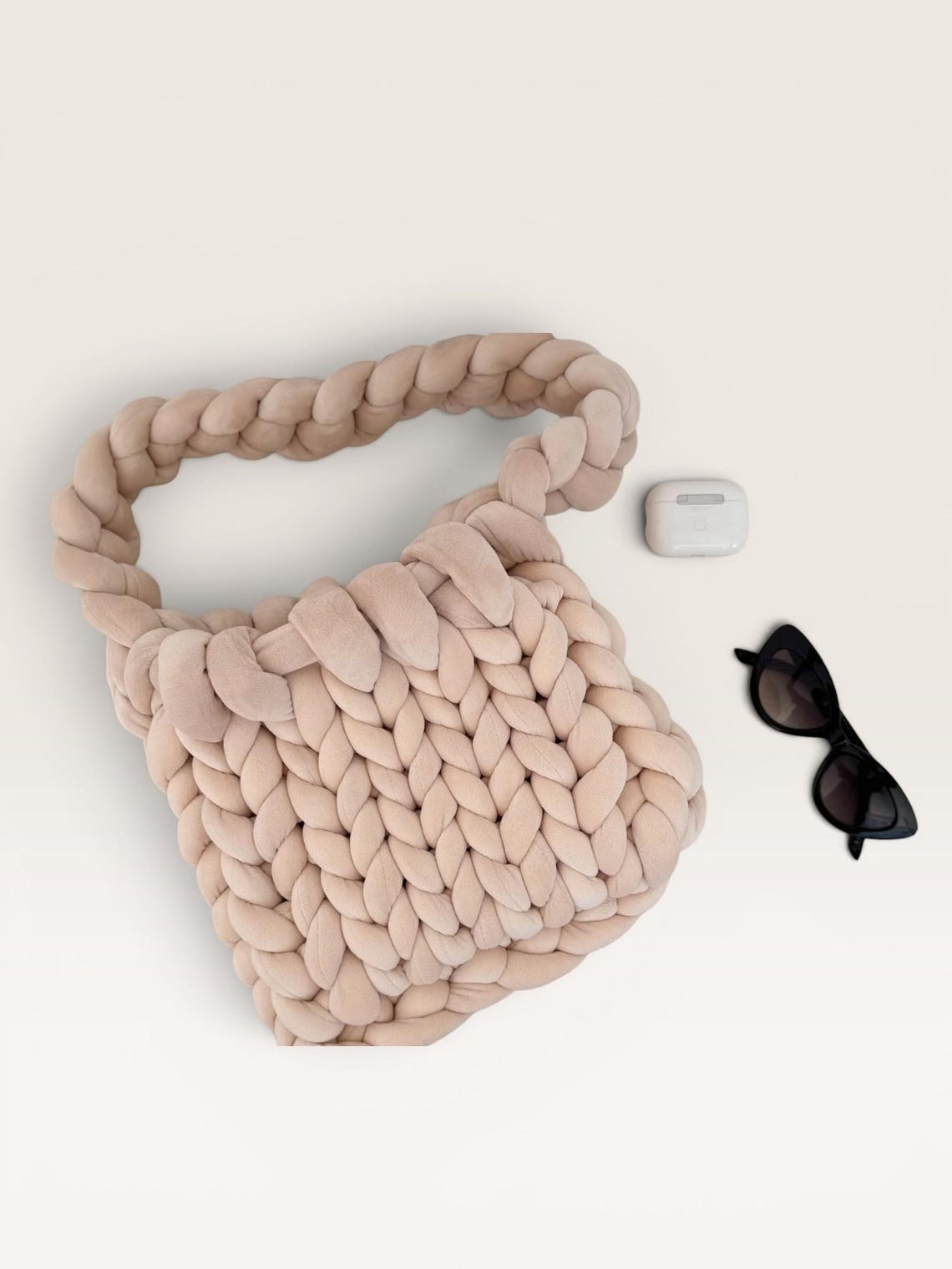Chunky hand-knit sand beige bag made with tubular yarn