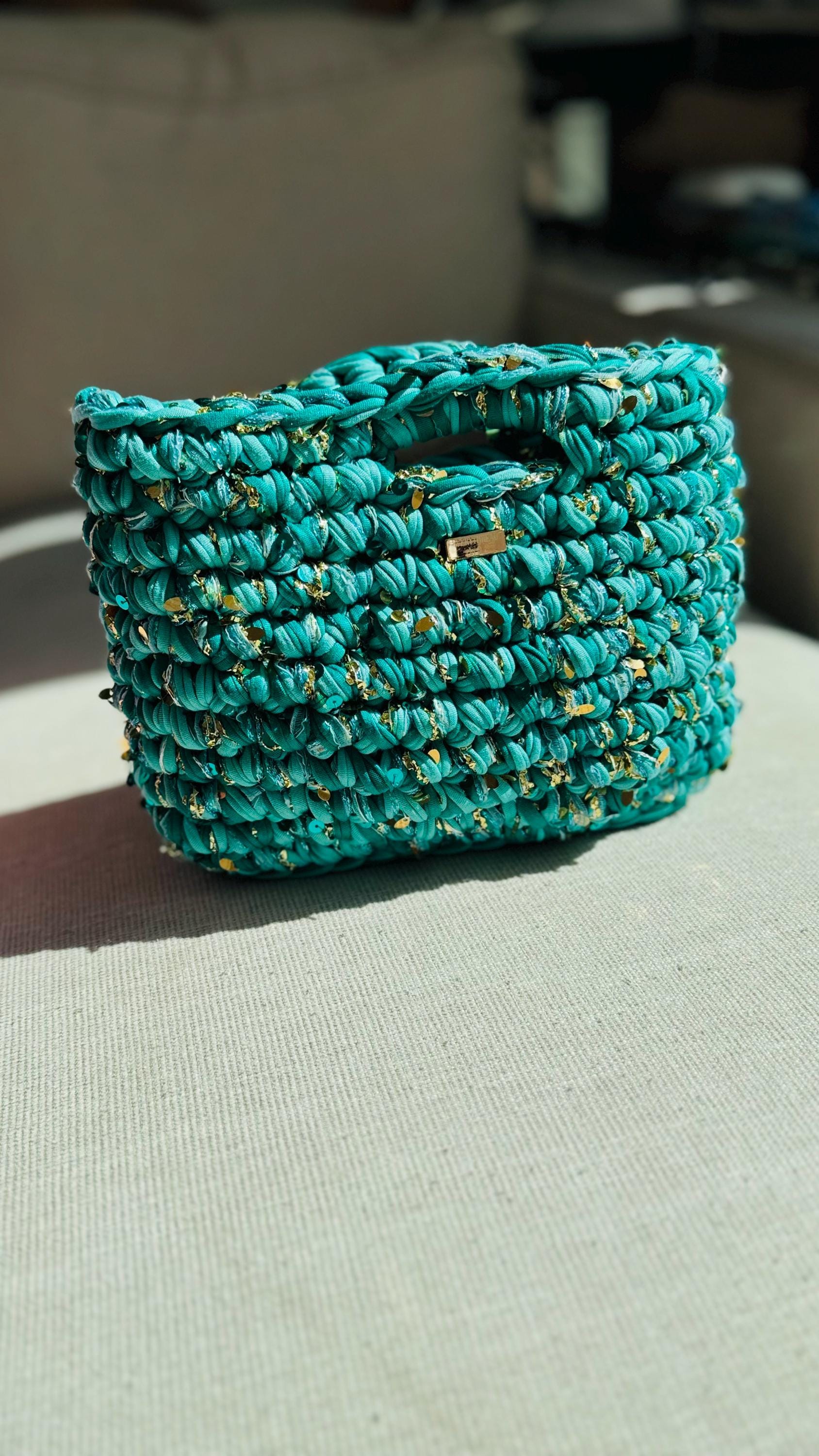 Turquoise Crochet Statement Handbag, texture detail